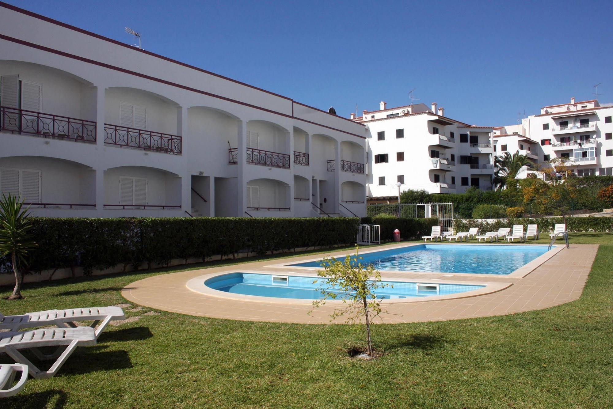 Kings Apartments Quarteira Εξωτερικό φωτογραφία